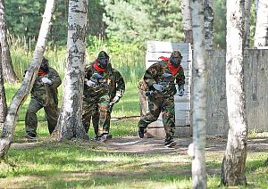 80 приборостроителей приняли участие в турнире по пейнтболу